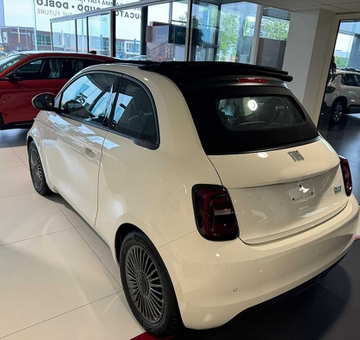 Fiat E-500C e-500 42 kWh Icon 118PK met CARPLAY+ANDROID AUTO (2022)