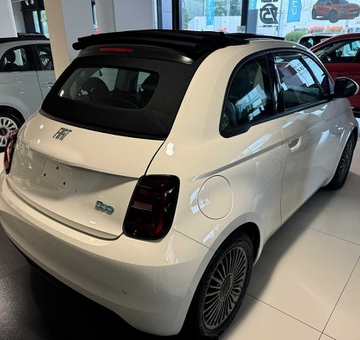 Fiat E-500C e-500 42 kWh Icon 118PK met CARPLAY+ANDROID AUTO (2022)