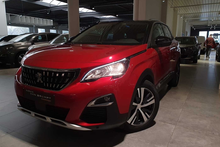 Peugeot 3008 1.2 PureTech Allure 130PK -PANODAK-PARKS+CAM (2017)