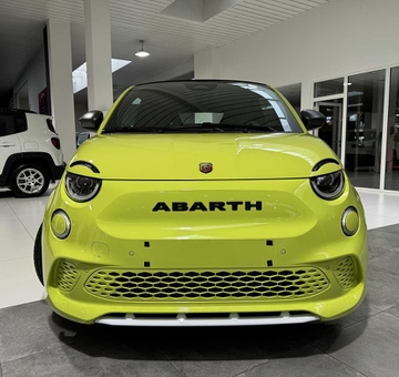 Abarth E-500C 42 kWh Turismo FULL OPTION (2023)