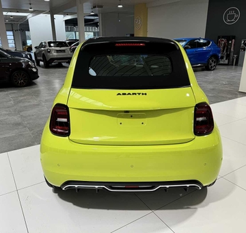 Abarth E-500C 42 kWh Turismo FULL OPTION (2023)