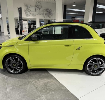 Abarth E-500C 42 kWh Turismo FULL OPTION (2023)