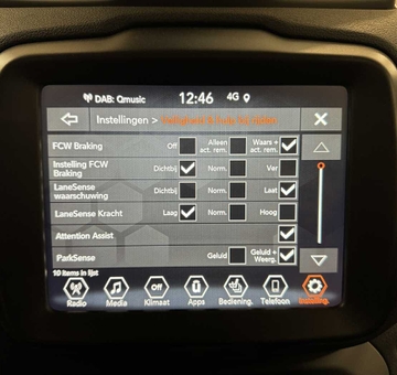 Jeep Renegade 1.3 T4 AWD PHEV Limited Met winter pack + carplay (2023)