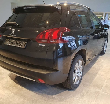 Peugeot 2008 1.2i PureTech Style 82PK -GPS-RESERVEWIEL (2017)