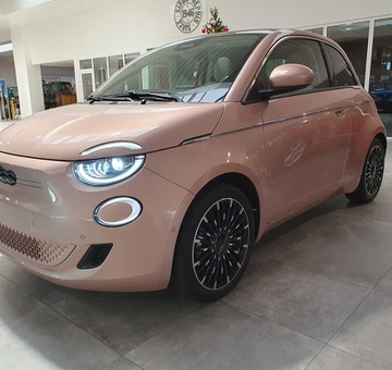 Fiat E-500 3+1 42 kWh La Prima by Bocelli 3+1 -FULL OPTION- (2023)