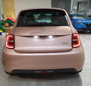 Fiat E-500 3+1 42 kWh La Prima by Bocelli 3+1 -FULL OPTION- (2023)