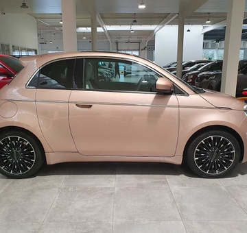 Fiat E-500 3+1 42 kWh La Prima by Bocelli 3+1 -FULL OPTION- (2023)