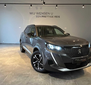 Peugeot 2008 1.2 Allure S&S (2023)